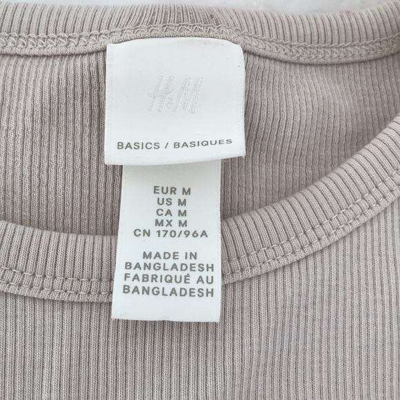 Basic beige t-shirt - Picture 2 of 2